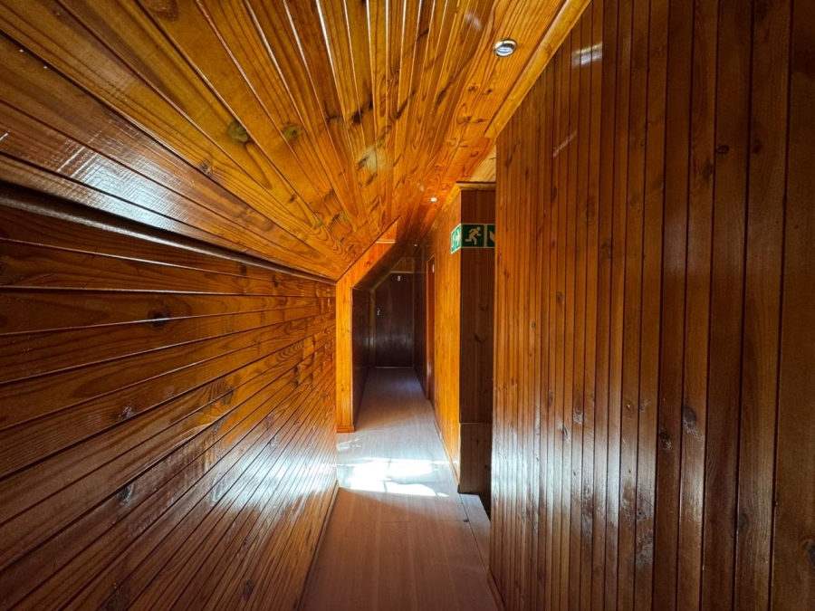 9 Bedroom Property for Sale in Belhar Western Cape